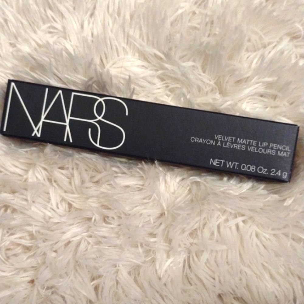 NARS red lip pencil